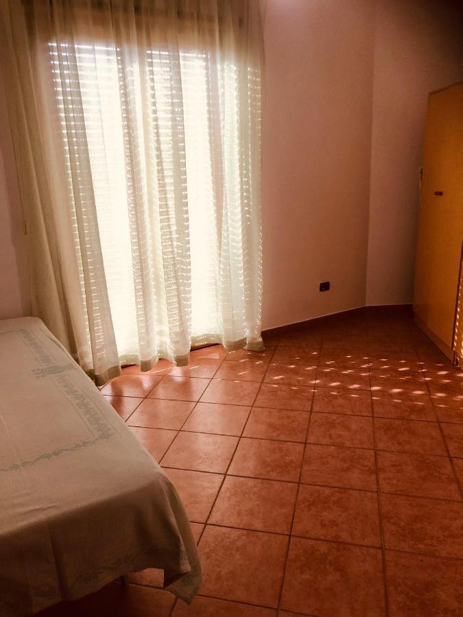 Appartamento In Centro Tortolì Екстериор снимка